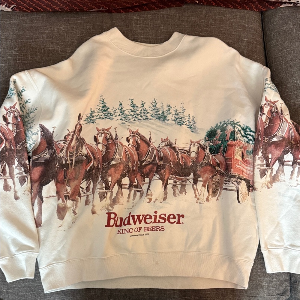 Abercrombie Budweiser Cream Sweater with Horse Team Design